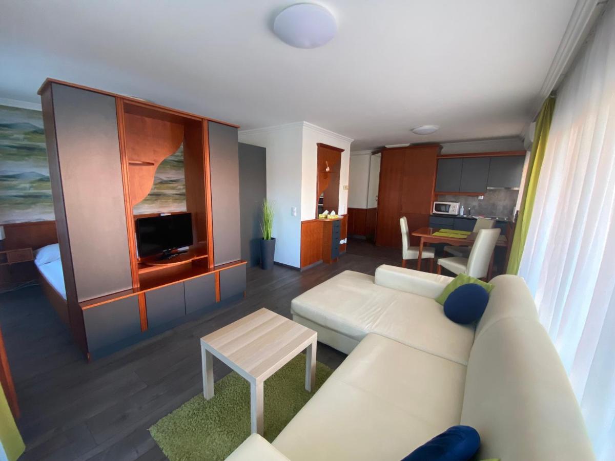 Cafe Relax Apartments Hévíz Εξωτερικό φωτογραφία