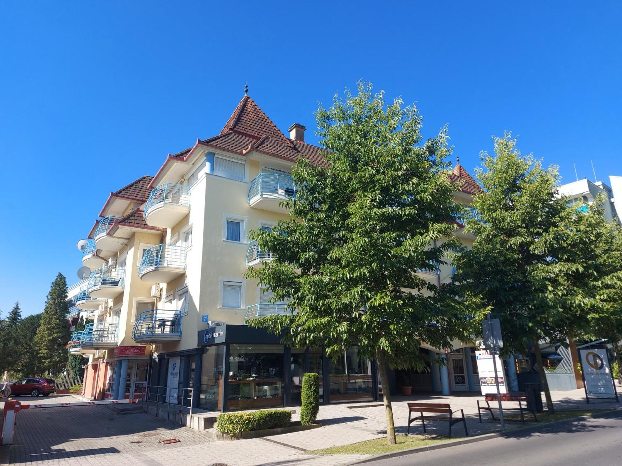 Cafe Relax Apartments Hévíz Εξωτερικό φωτογραφία